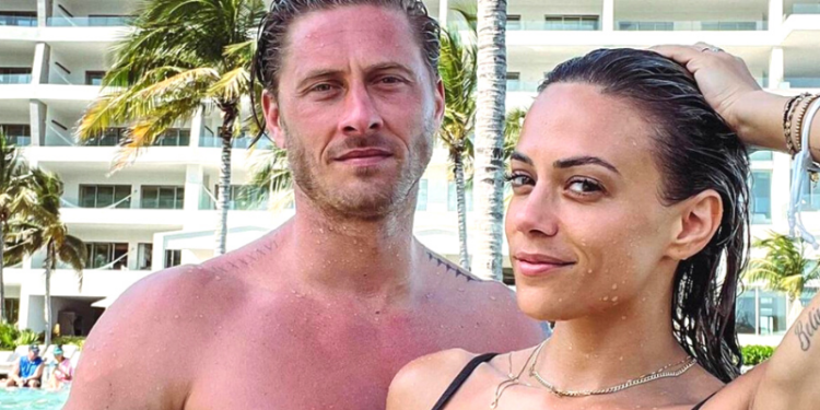 Jana Kramer-Schinelli Split Did Confirm Their Split